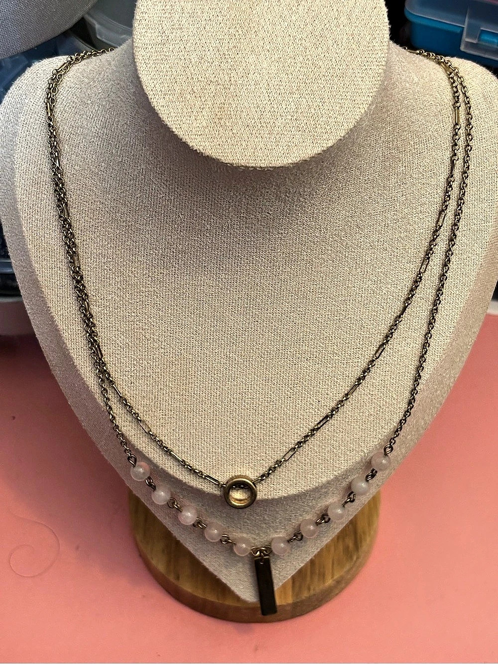 Layered Pendant Necklace in Gold & Rose Quartz Like New